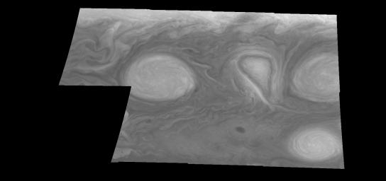 PIA00866: Jupiter's Long-lived White Ovals in Violet Light (Time Set 3)